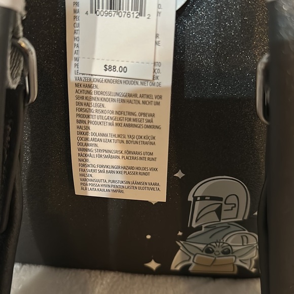COPY - NWT DISNEY LOUNGEFLY Star Wars the Mandalorian & Grogu Glow in the Dark … - Picture 5 of 8